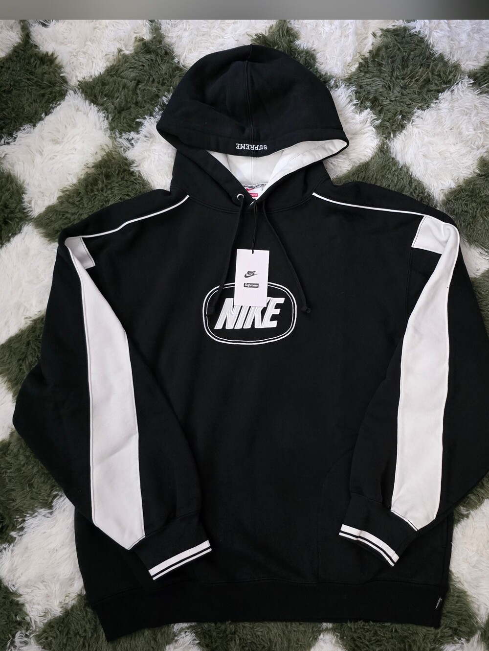 Supreme Nike - Hooded Sweatshirt - Size Large (FW26)